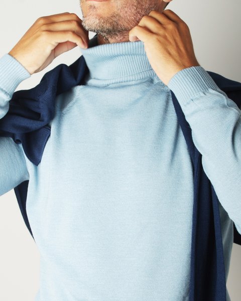 Maglia dolcevita in lana e seta