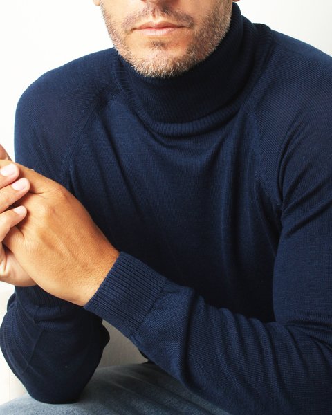 Maglia dolcevita in lana e seta