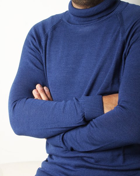 Maglia dolcevita in lana e seta