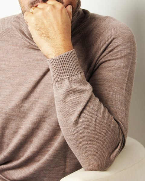 Maglia dolcevita in lana e seta