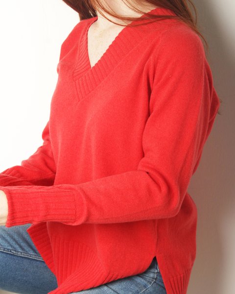 Maglia scollo a v profondo in puro cashmere