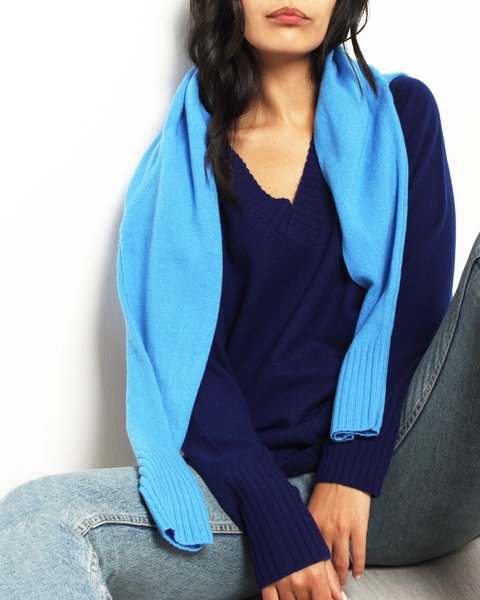 Maglia scollo a v profondo in puro cashmere