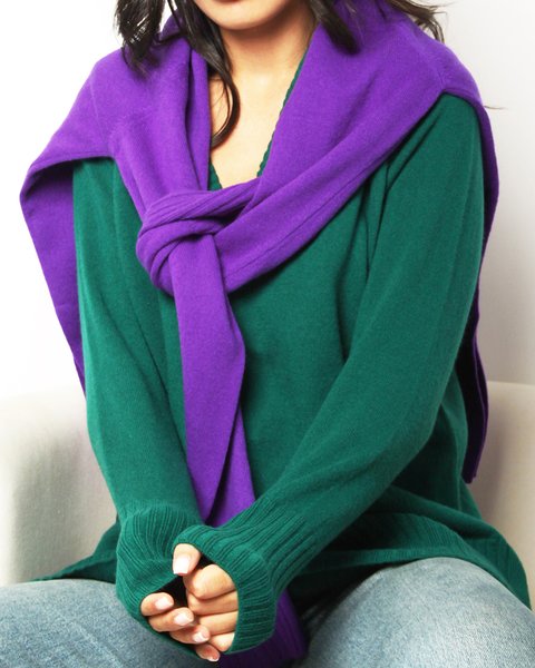 Maglia scollo a v profondo in puro cashmere