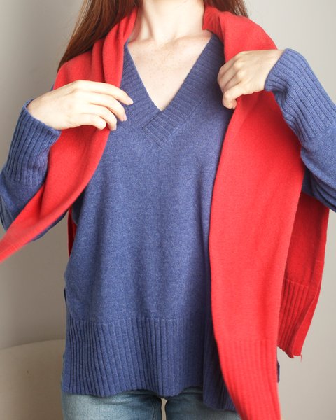 Maglia scollo a v profondo in puro cashmere