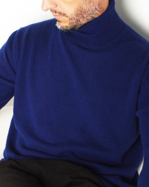 Maglia dolcevita in puro cashmere