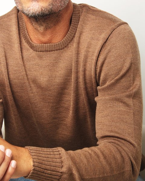 Maglia girocollo in pura lana