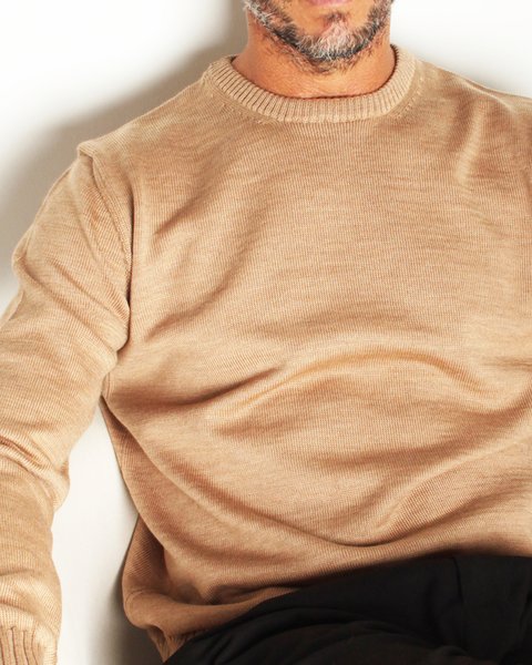 Maglia girocollo in pura lana