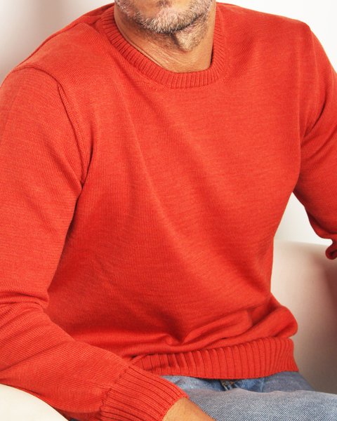 Maglia girocollo in pura lana
