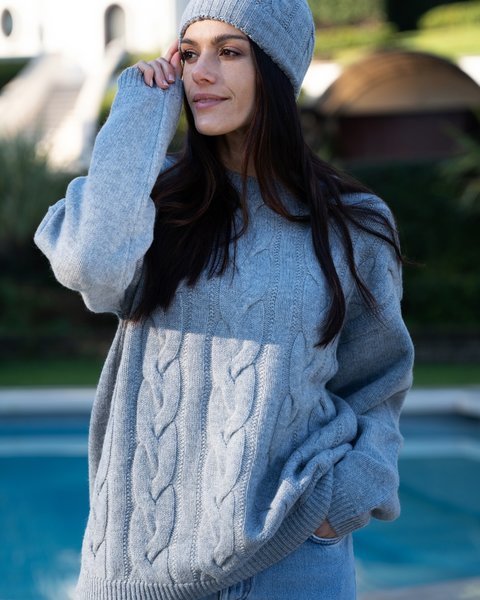 Maglia girocollo a trecce donna in pura lana merinos ultrafine
