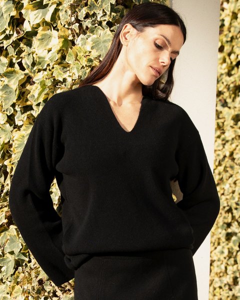 Maglia scollo a v donna in pura lana merinos ultrafine
