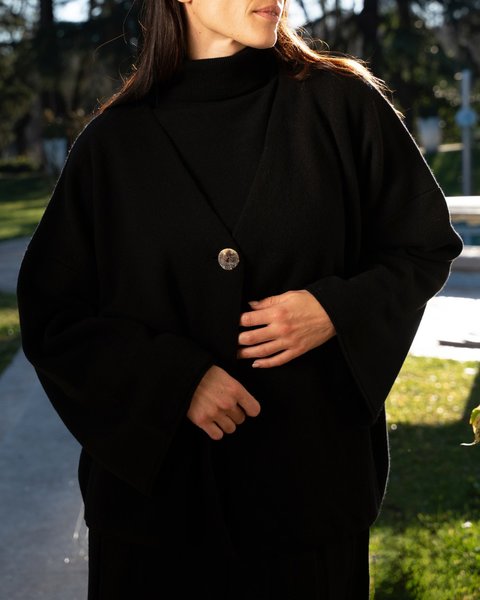 Cappottino corto donna in pura lana merinos ultrafine